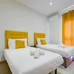 Shanti - A Luxury 3br House With Rooftop Terrace Naxxar
