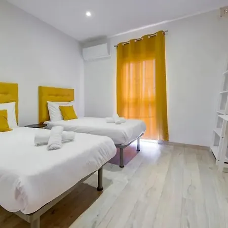 Shanti - A Luxury 3br House With Rooftop Terrace Ferienhaus *