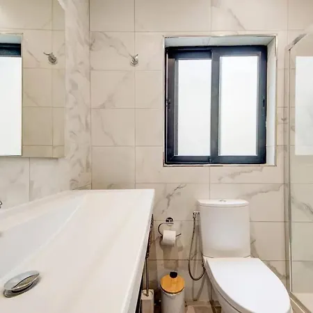 Shanti - A Luxury 3br House With Rooftop Terrace Naxxar