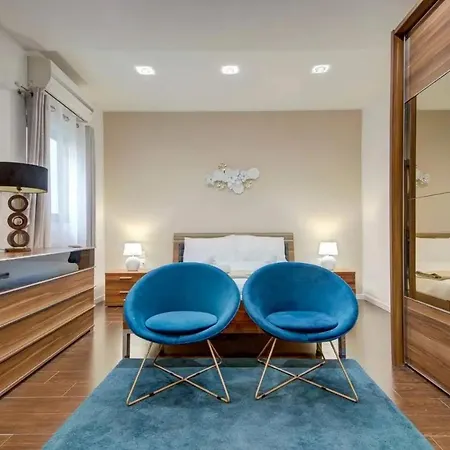 Shanti - A Luxury 3br House With Rooftop Terrace Ferienhaus