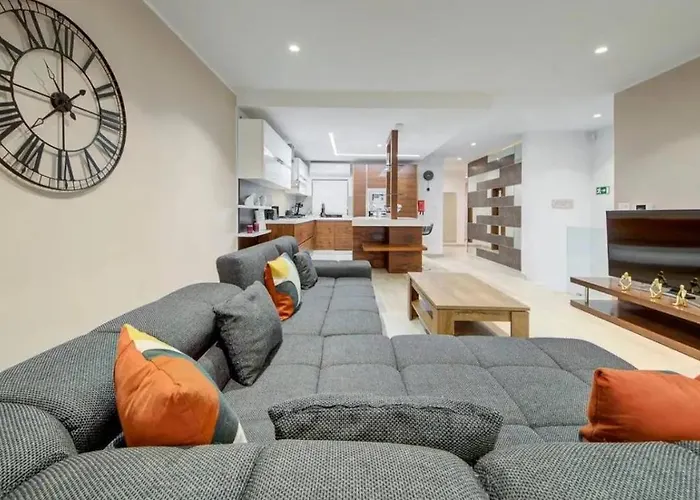 Hébergement de vacances Shanti - A Luxury 3br House With Rooftop Terrace