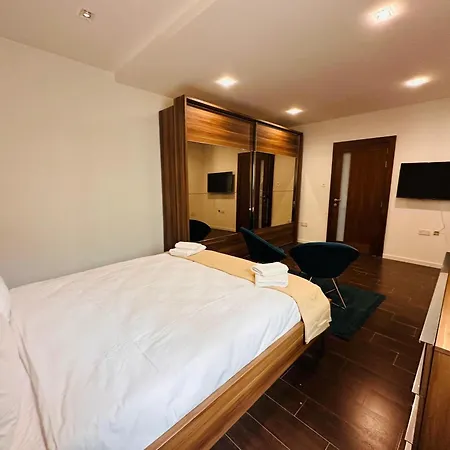 Shanti - A Luxury 3br House With Rooftop Terrace * Naxxar