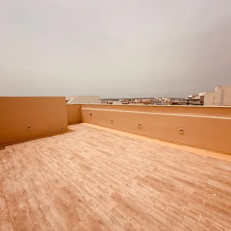 בית נופש Shanti - A Luxury 3br House With Rooftop Terrace *