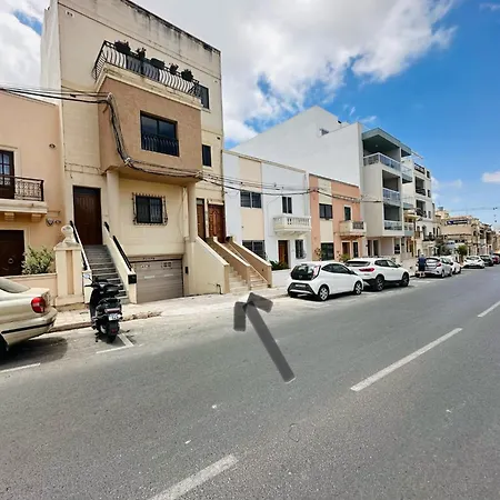 בית נופש Shanti - A Luxury 3br House With Rooftop Terrace *