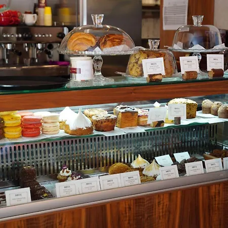 Shanti - A Luxury 3br House With Rooftop Terrace 別荘 ナッシャー