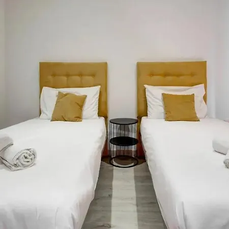 Σπίτι διακοπών Shanti - A Luxury 3br House With Rooftop Terrace *