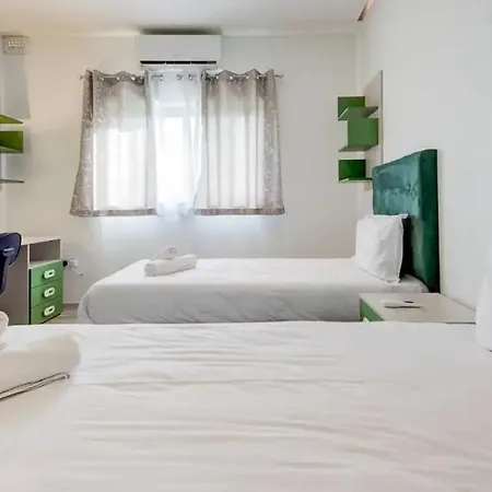 Shanti - A Luxury 3br House With Rooftop Terrace