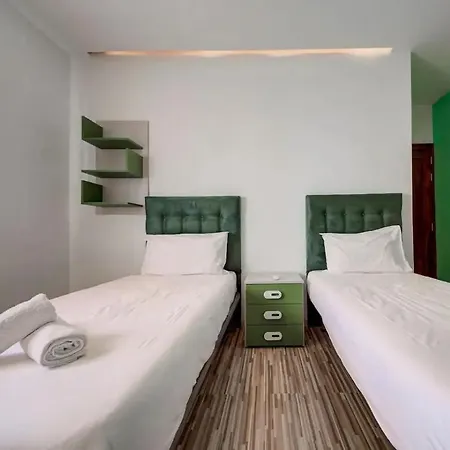 Shanti - A Luxury 3br House With Rooftop Terrace * Naxxar