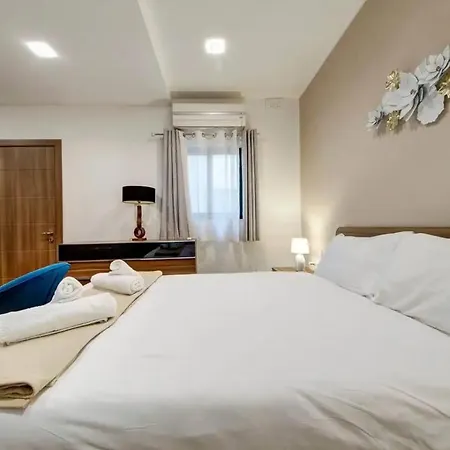 Shanti - A Luxury 3br House With Rooftop Terrace Dom wakacyjny *