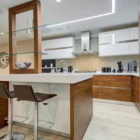 Shanti - A Luxury 3br House With Rooftop Terrace Dom wakacyjny Naxxar