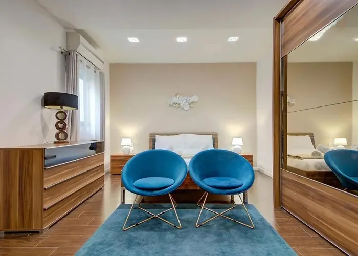 Shanti - A Luxury 3br House With Rooftop Terrace Сasa de vacaciones